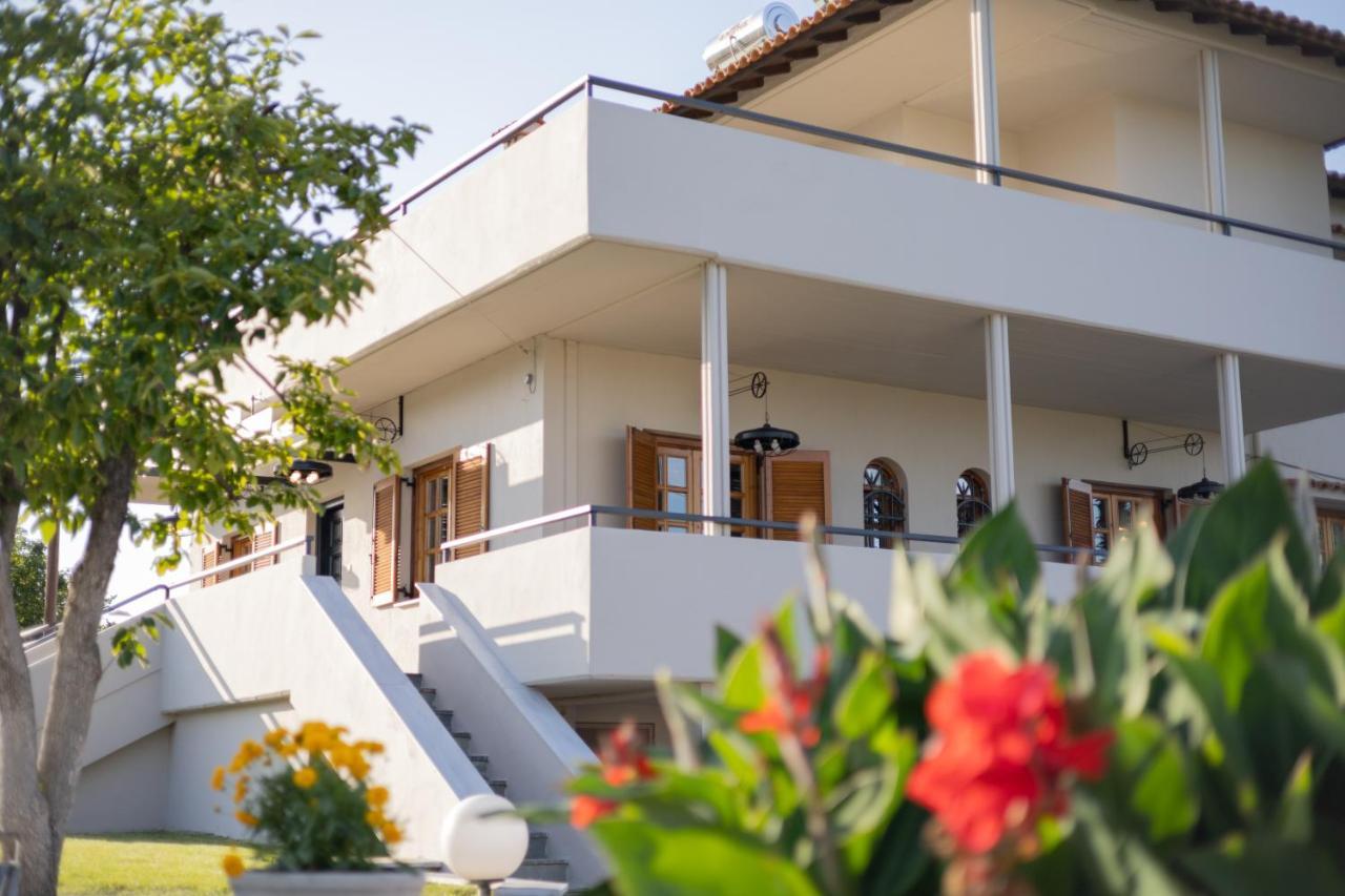 Villa Elisabeth ปลาตาโมนาส ภายนอก รูปภาพ