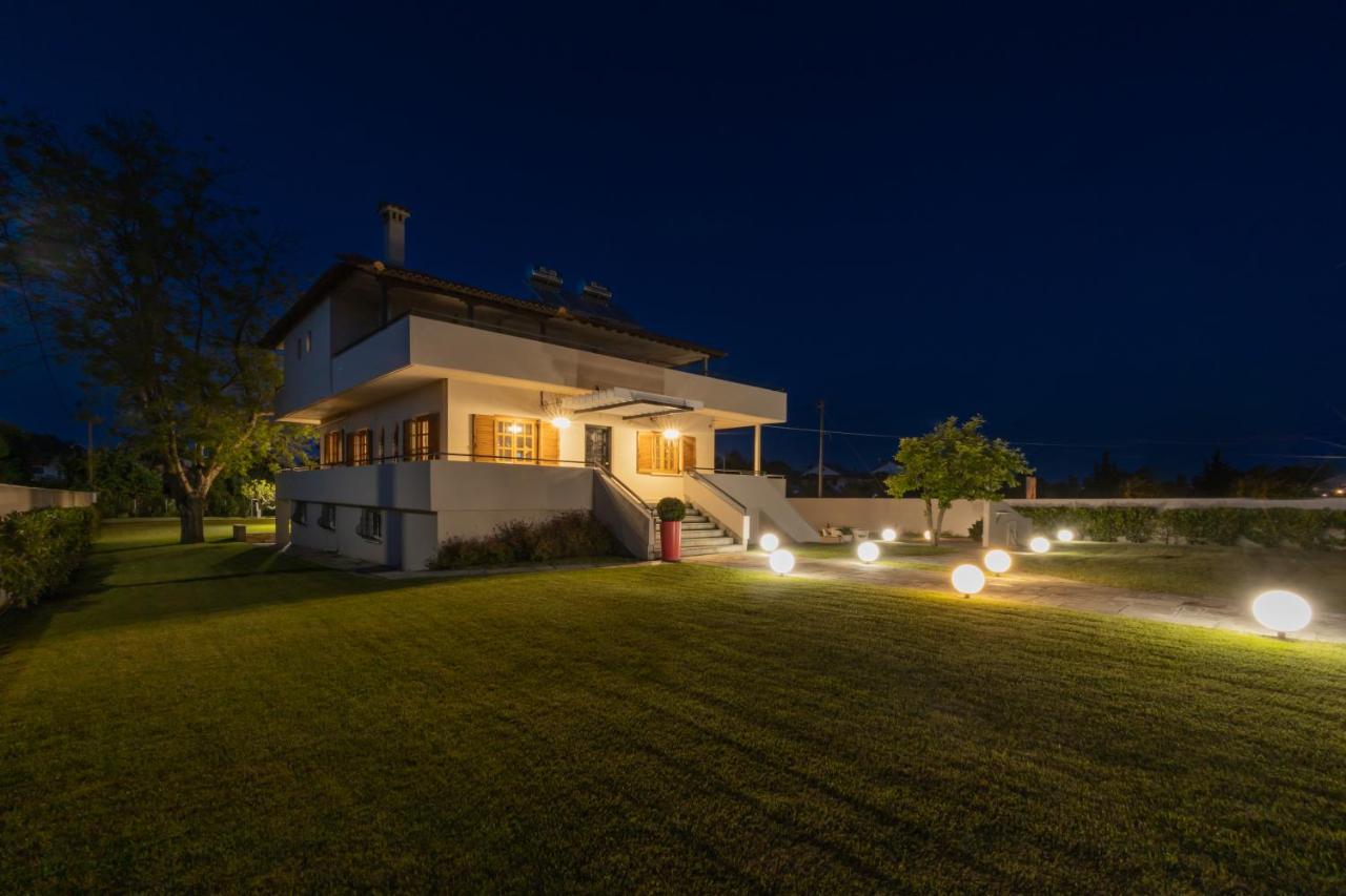 Villa Elisabeth ปลาตาโมนาส ภายนอก รูปภาพ