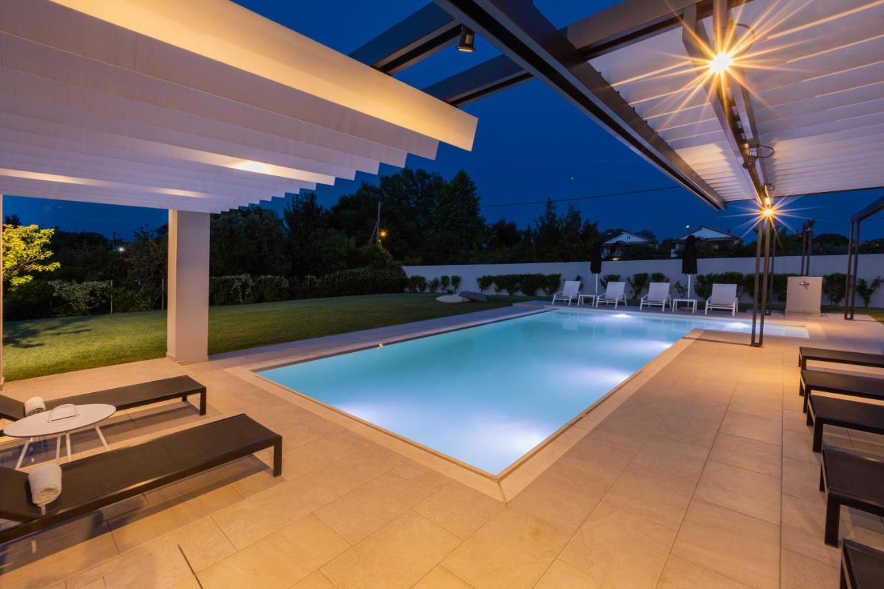 Villa Elisabeth ปลาตาโมนาส ภายนอก รูปภาพ
